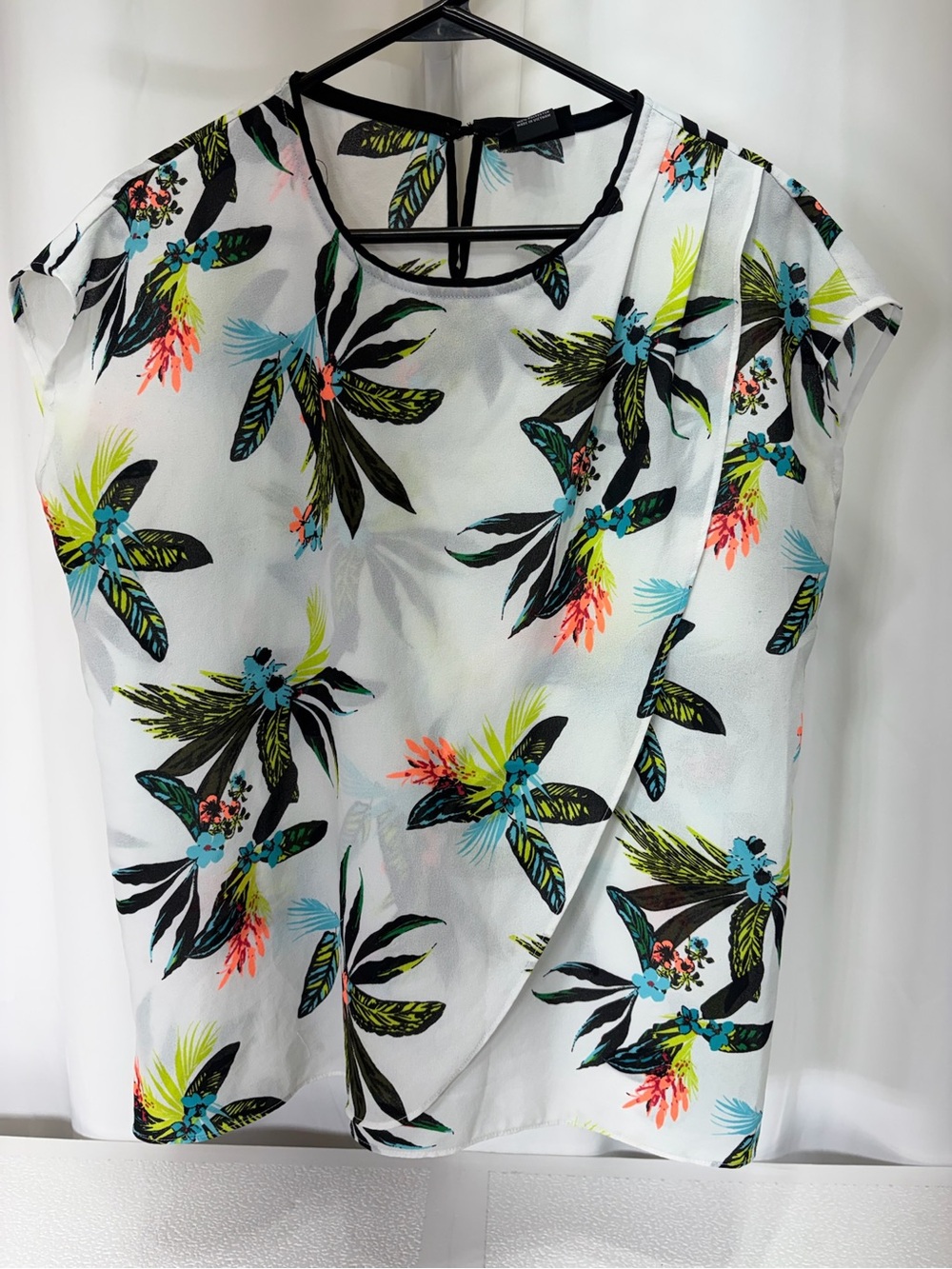 Liz Claiborne White Floral Cap-Sleeve Blouse 4143
